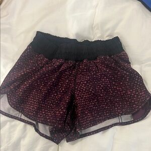 Lululemon Black and Pink Women's Shorts